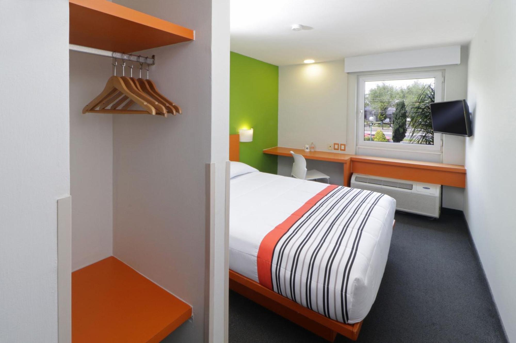 Hotel Express Junior By Marriott Guadalajara Periferico Sur