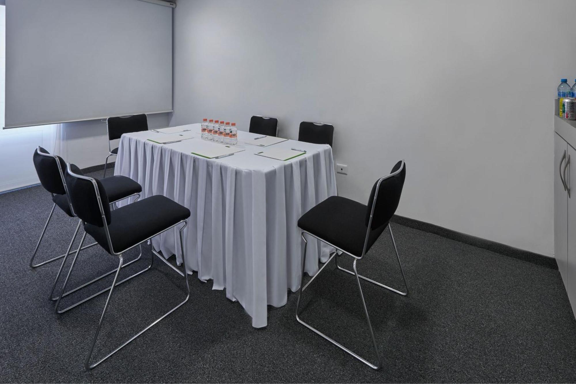 Hotel Express Junior By Marriott Guadalajara Periferico Sur 3*