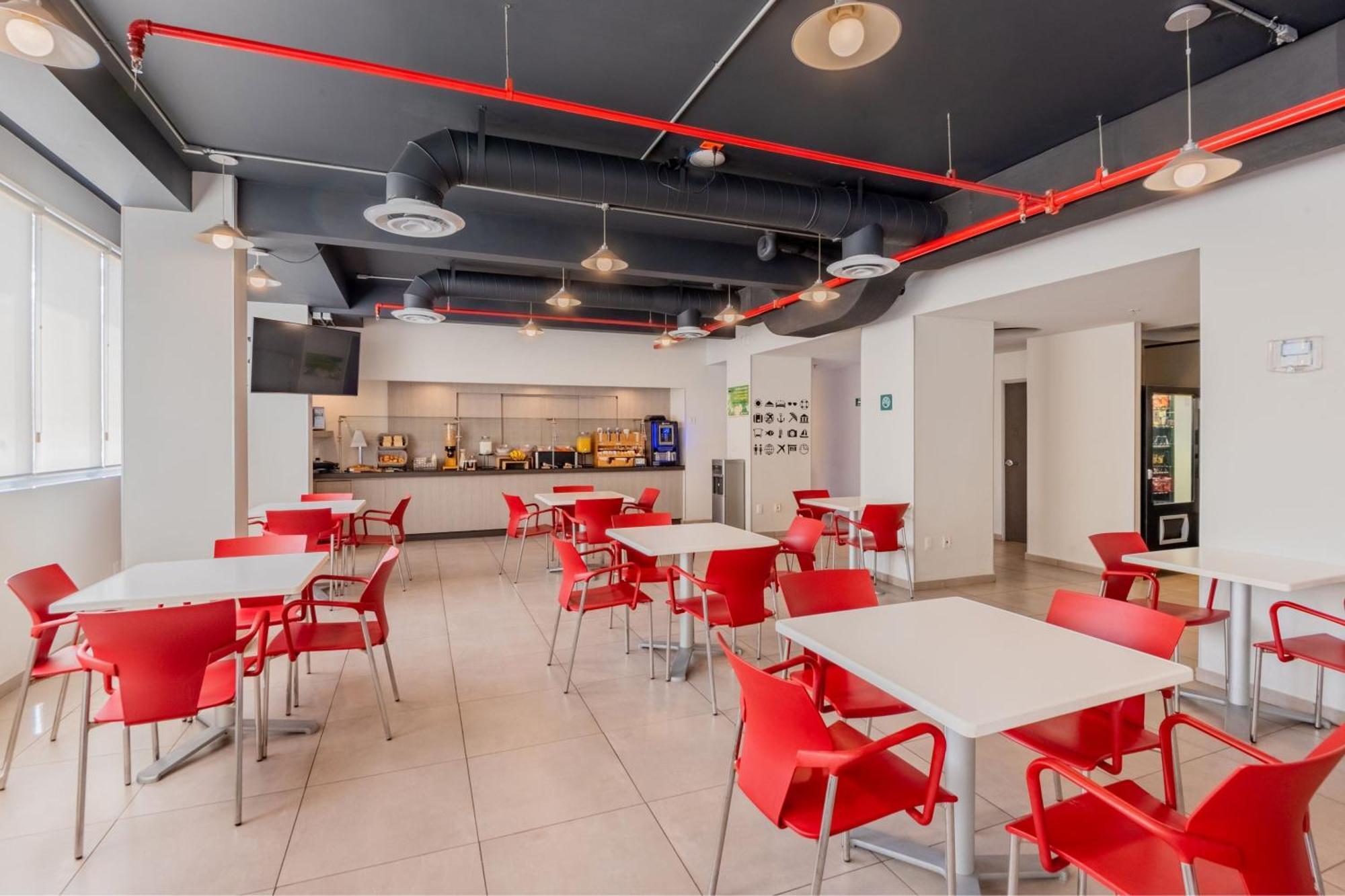 Express Junior By Marriott Guadalajara Periferico Sur Hotel 3*