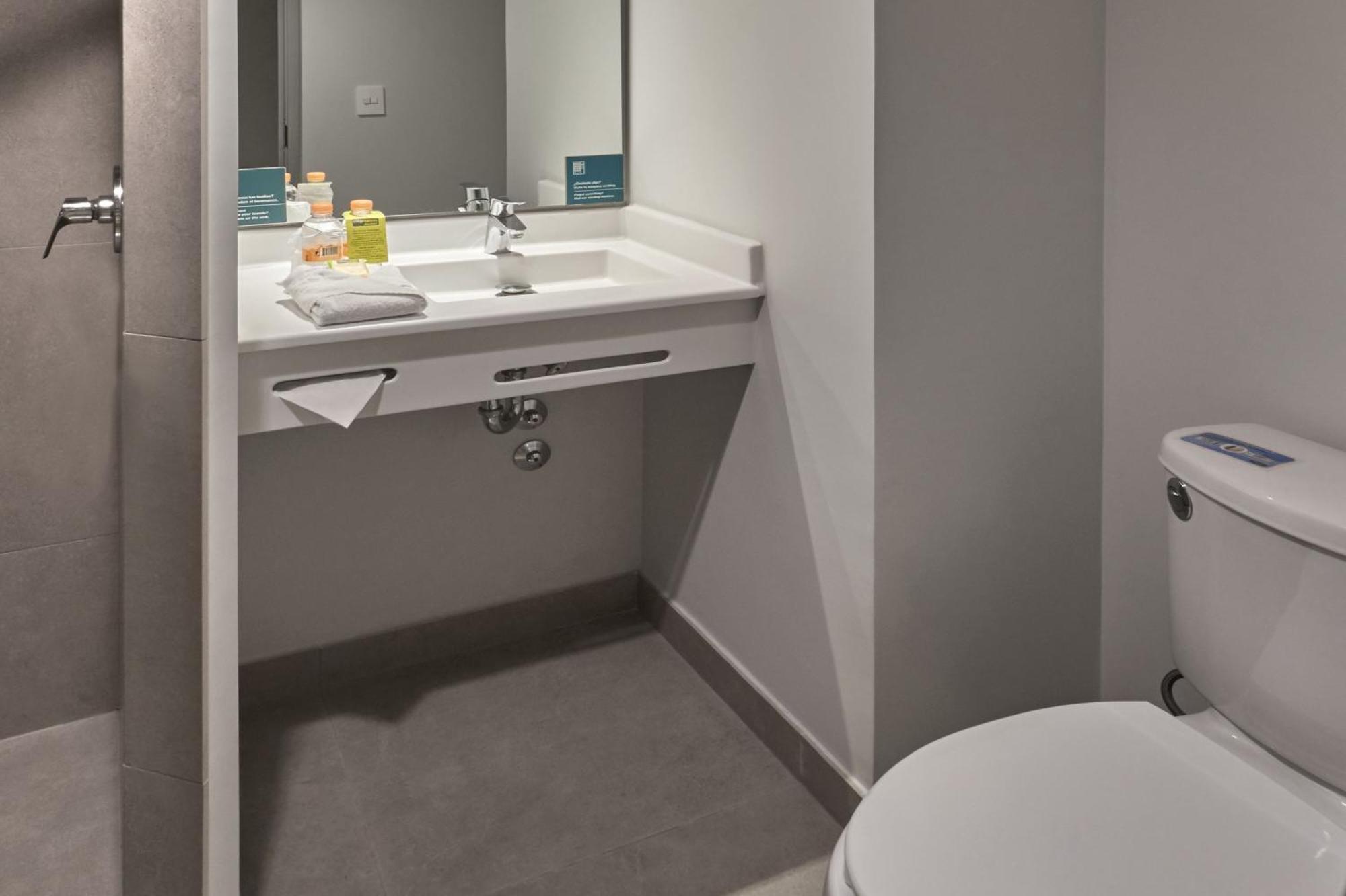 Express Junior By Marriott Guadalajara Periferico Sur Hotel